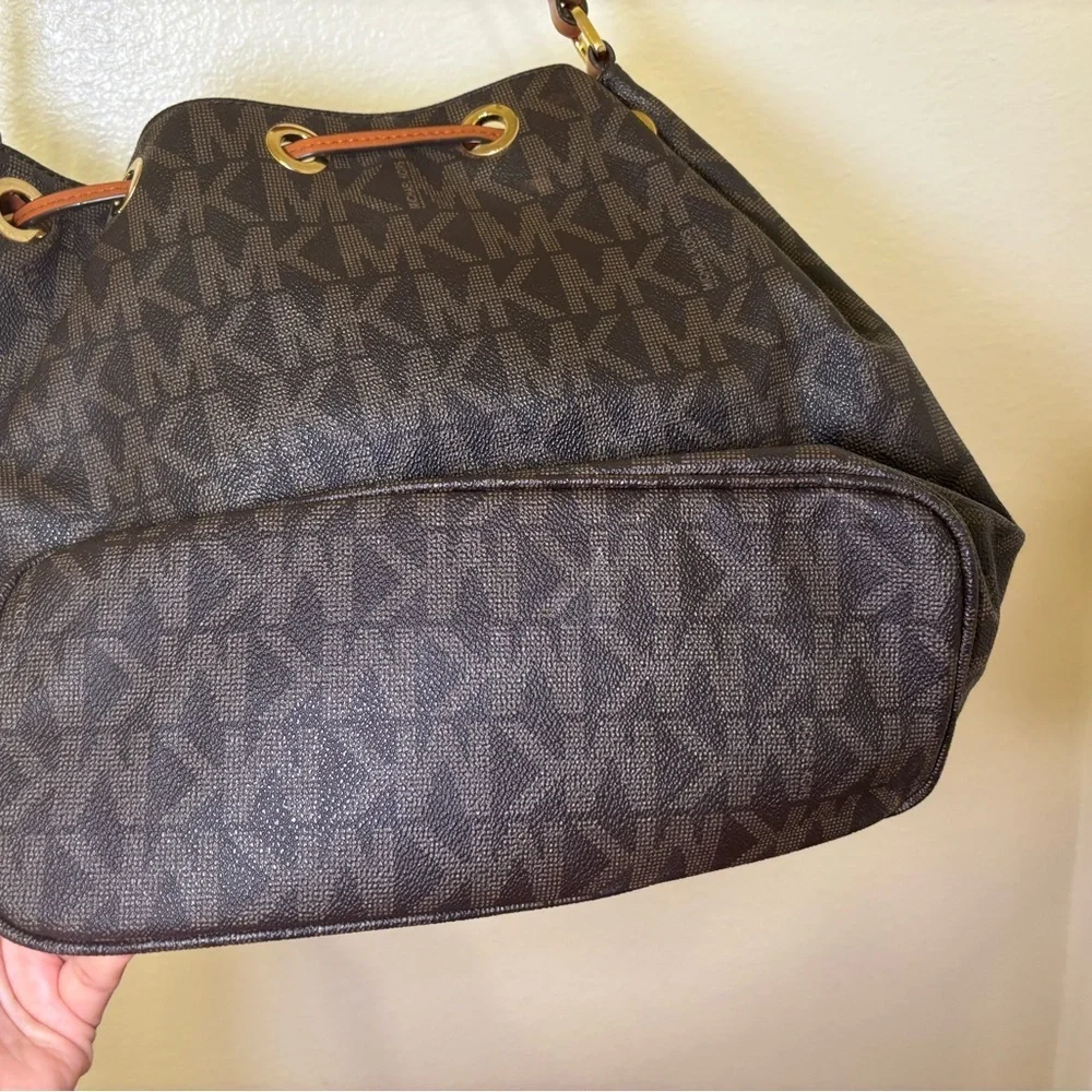 Michael Kors Dark Brown Bucket cross body Bag